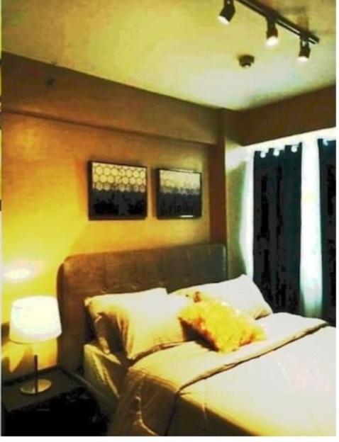 The Lancris Residences, 2 Bedrooms, 1 Bathroom, Living-Room, Kitchen & Pool Is Free Paranaque City Екстериор снимка