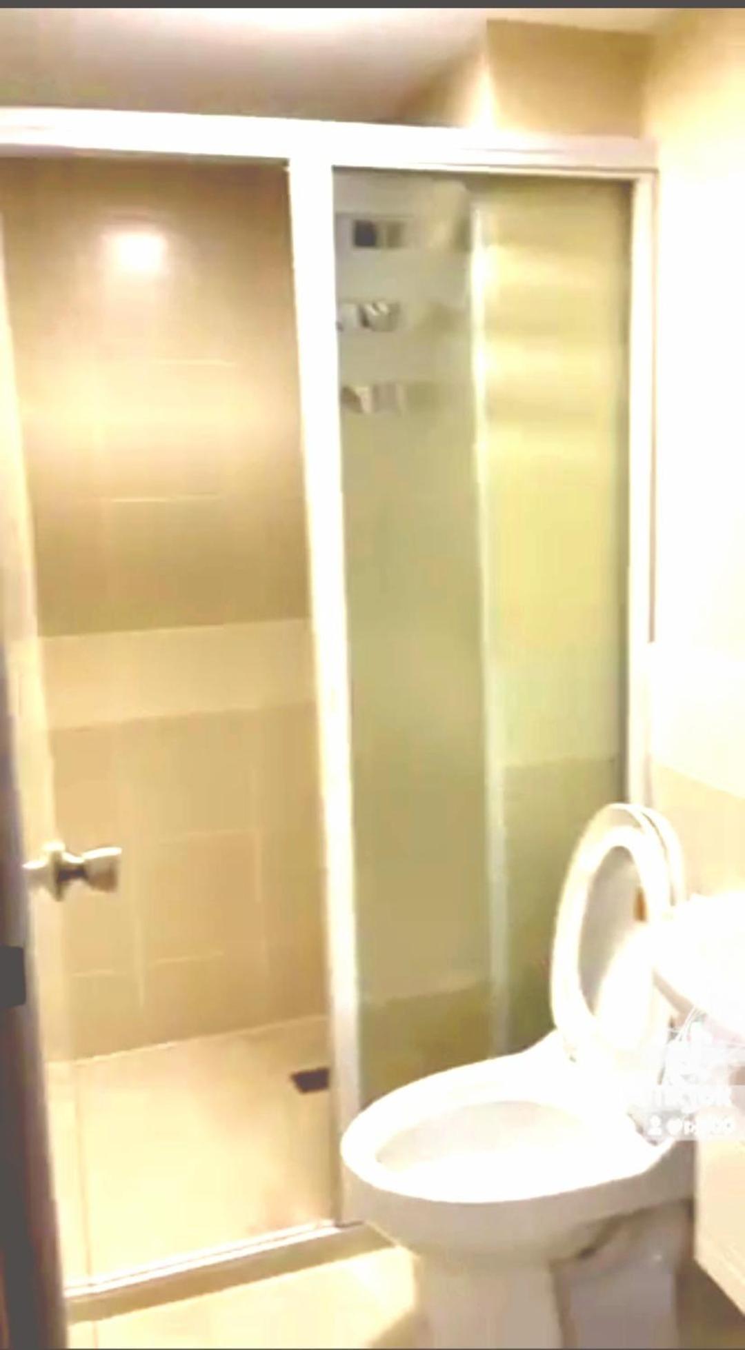 The Lancris Residences, 2 Bedrooms, 1 Bathroom, Living-Room, Kitchen & Pool Is Free Paranaque City Екстериор снимка